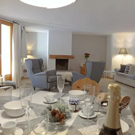 公寓 Chesa Fuolla Verda A8 By Interhome *